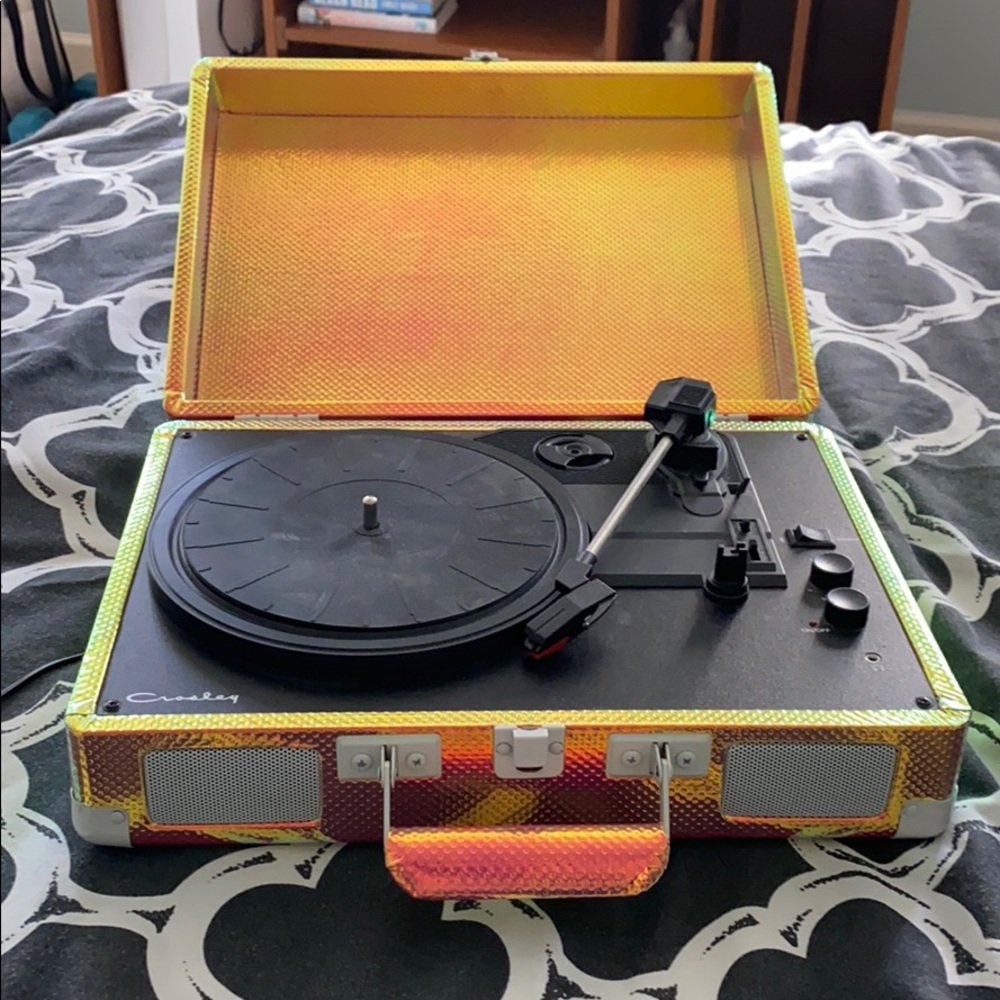Iridescent Record player